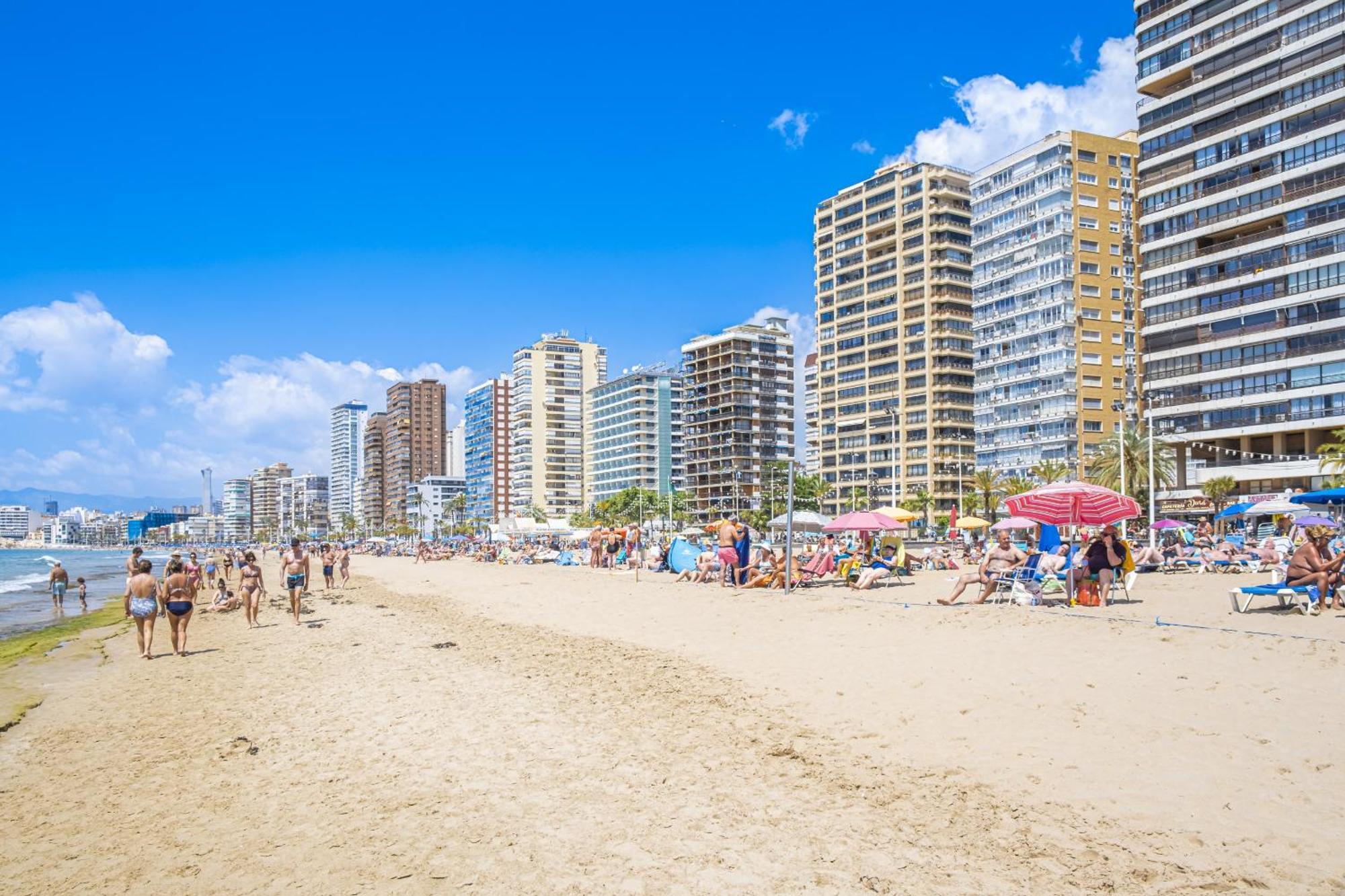 Torre Domo 9-d Levante Apartment