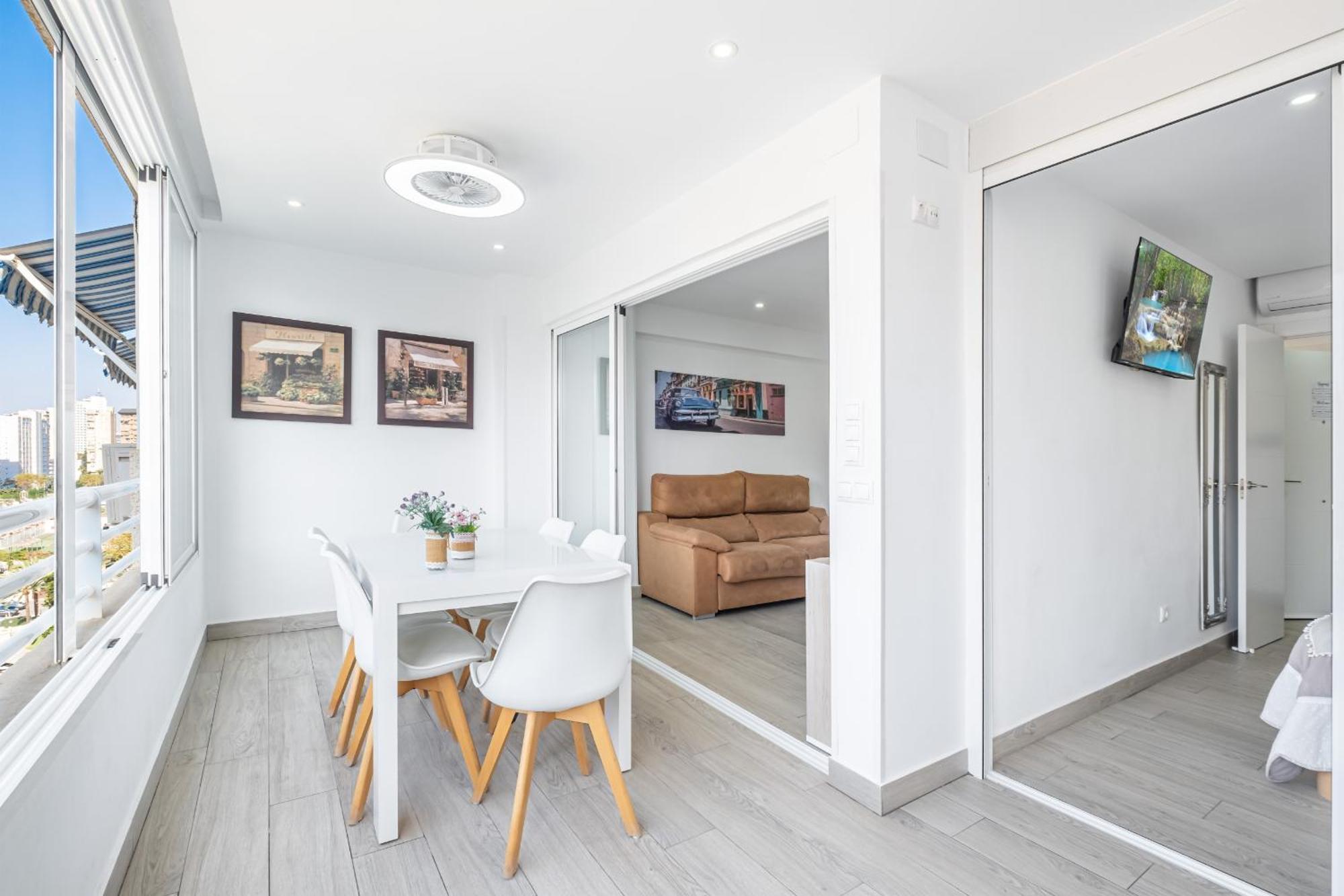 Torre Domo 9-d Levante Apartment